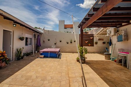 Casa à venda com 140m², 3 quartos e sem vagaPátio