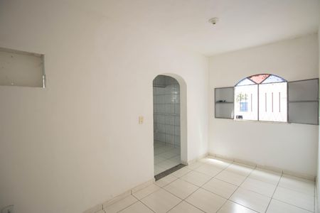 Sala de casa para alugar com 2 quartos, 65m² em Jardim Alcântara, São Gonçalo