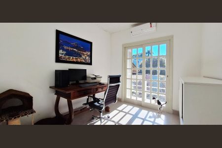 Casa à venda com 423m², 4 quartos e 5 vagas