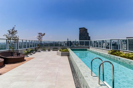 Studio à venda com 33m², 1 quarto e 1 vaga Studio à venda com 33m², 1 quarto e 1 vagaÁrea comum - Piscina