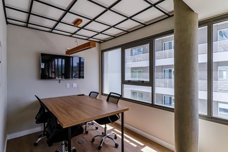 Studio à venda com 33m², 1 quarto e 1 vaga Studio à venda com 33m², 1 quarto e 1 vagaCoworking