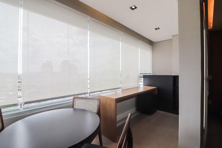 Varanda de kitnet/studio à venda com 1 quarto, 33m² em Butantã, São Paulo