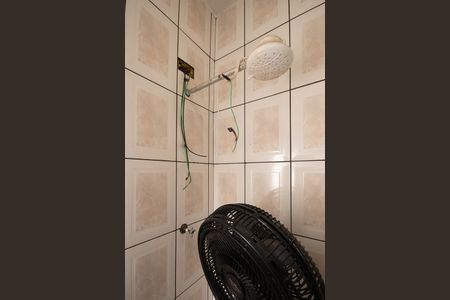 Casa à venda com 104m², 2 quartos e 1 vagaBanheiro 2