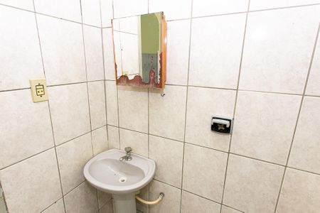 Banheiro de casa para alugar com 1 quarto, 60m² em Vila Esperança, São Paulo