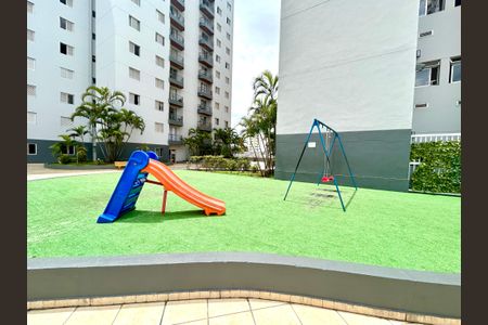 Apartamento à venda com 52m², 2 quartos e 1 vaga Apartamento à venda com 52m², 2 quartos e 1 vagaÁrea comum - Playground
