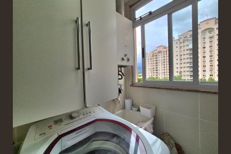 Apartamento à venda com 74m², 3 quartos e 1 vagaÁrea de Serviço 