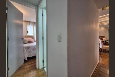 Apartamento à venda com 74m², 3 quartos e 1 vagaCorredor 