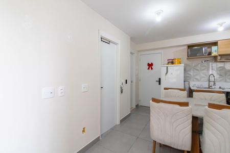 Sala de apartamento à venda com 2 quartos, 36m² em Vila das Bandeiras, Guarulhos