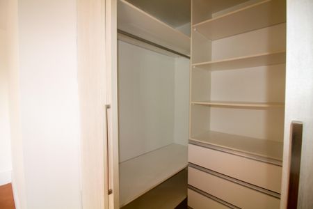 Apartamento para alugar com 129m², 3 quartos e 3 vagasCloset Quarto 2