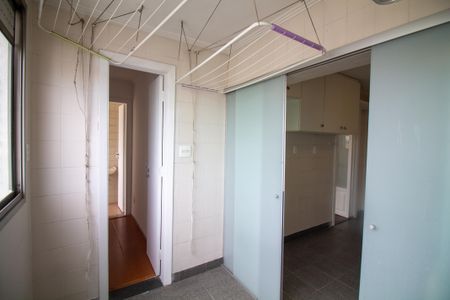 Apartamento para alugar com 129m², 3 quartos e 3 vagasÁrea de Serviço