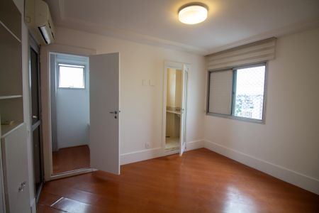 Apartamento para alugar com 129m², 3 quartos e 3 vagasQuarto 3 - Suíte