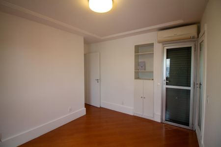 Apartamento para alugar com 129m², 3 quartos e 3 vagasQuarto 3 - Suíte