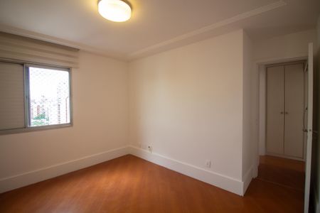 Apartamento para alugar com 129m², 3 quartos e 3 vagasQuarto 3 - Suíte