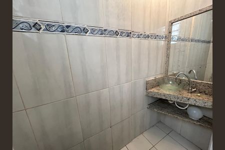 Casa para alugar com 75m², 3 quartos e sem vagaBanheiro