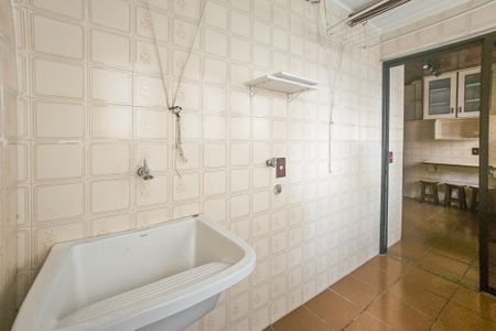 Apartamento para alugar com 137m², 3 quartos e 2 vagas Apartamento para alugar com 137m², 3 quartos e 2 vagasÁrea de serviço