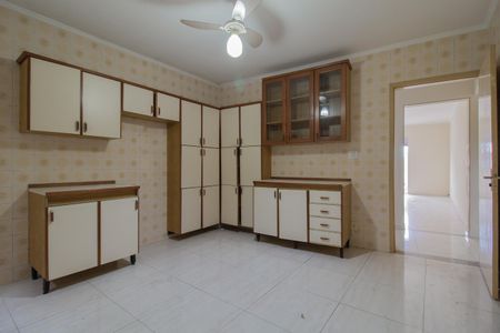 Casa para alugar com 259m², 3 quartos e 2 vagasCozinha