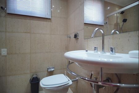 Apartamento à venda com 159m², 2 quartos e 1 vagaBanheiro Corredor