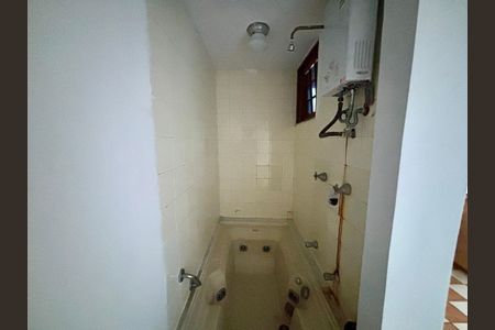 Apartamento para alugar com 55m², 1 quarto e 1 vagaÁrea de serviço - banheira