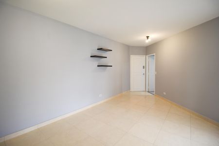 Sala de apartamento para alugar com 3 quartos, 76m² em Vila Olímpia, São Paulo