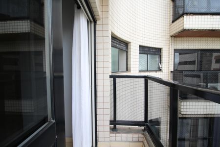 Varanda de apartamento para alugar com 3 quartos, 76m² em Vila Olímpia, São Paulo