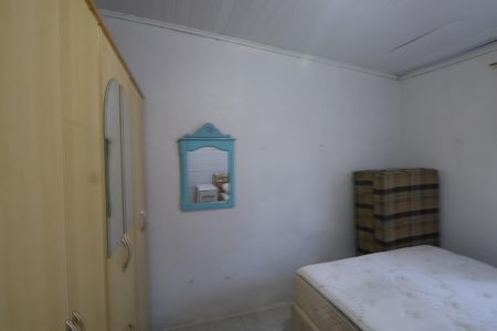 Quarto de casa para alugar com 1 quarto, 45m² em Guajuviras, Canoas