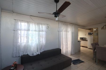 Sala de casa para alugar com 1 quarto, 45m² em Guajuviras, Canoas