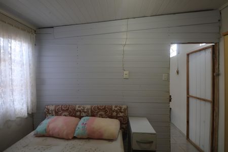 Quarto de casa para alugar com 1 quarto, 45m² em Guajuviras, Canoas