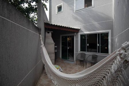 Casa de condomínio à venda com 55m², 2 quartos e 1 vagaQuintal / Churrasqueira