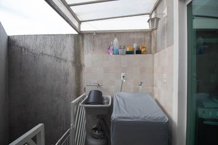 Casa de condomínio à venda com 55m², 2 quartos e 1 vagaÁrea de Serviço