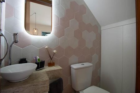 Casa de condomínio à venda com 55m², 2 quartos e 1 vagaLavabo