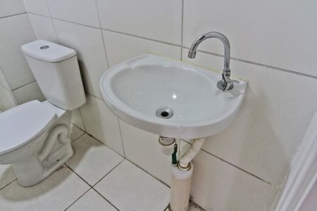 Apartamento à venda com 38m², 2 quartos e sem vaga Apartamento à venda com 38m², 2 quartos e sem vagaBanheiro
