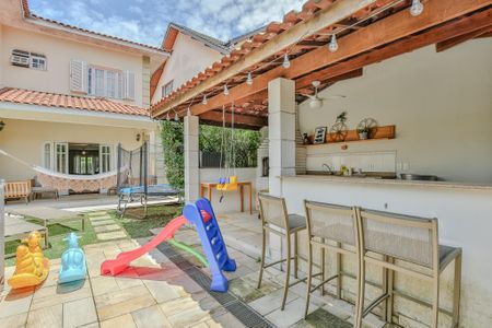 Casa de condomínio à venda com 464m², 5 quartos e 6 vagas