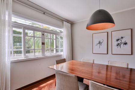 Casa de condomínio à venda com 464m², 5 quartos e 6 vagas