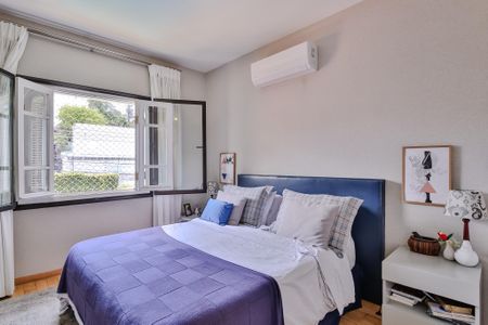 Casa de condomínio à venda com 464m², 5 quartos e 6 vagas