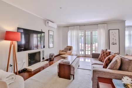 Casa de condomínio à venda com 464m², 5 quartos e 6 vagas