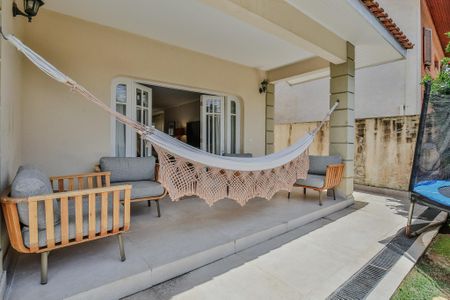 Casa de condomínio à venda com 464m², 5 quartos e 6 vagas