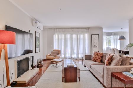 Casa de condomínio à venda com 464m², 5 quartos e 6 vagas