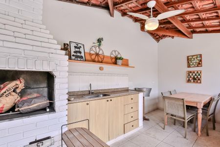 Casa de condomínio à venda com 464m², 5 quartos e 6 vagas