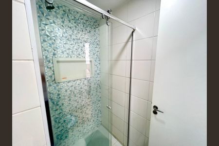 Apartamento à venda com 42m², 2 quartos e 1 vaga Apartamento à venda com 42m², 2 quartos e 1 vagaBanheiro