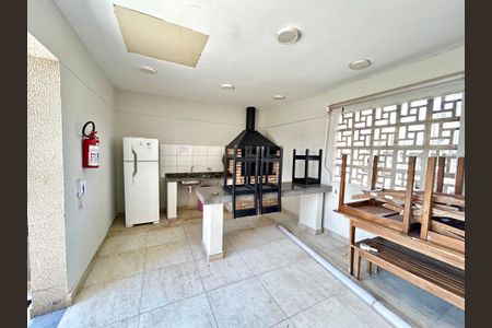 Apartamento à venda com 42m², 2 quartos e 1 vaga Apartamento à venda com 42m², 2 quartos e 1 vagaÁrea comum - Churrasqueira