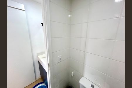 Apartamento à venda com 42m², 2 quartos e 1 vaga Apartamento à venda com 42m², 2 quartos e 1 vagaBanheiro