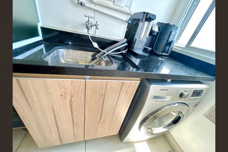 Apartamento à venda com 42m², 2 quartos e 1 vaga Apartamento à venda com 42m², 2 quartos e 1 vagaÁrea de Serviço