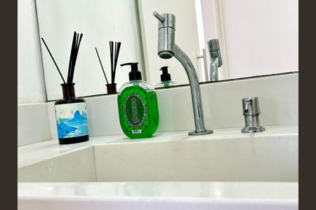 Apartamento à venda com 42m², 2 quartos e 1 vaga Apartamento à venda com 42m², 2 quartos e 1 vagaBanheiro