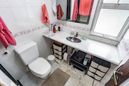 Apartamento à venda com 68m², 2 quartos e 1 vagaBAnheiro