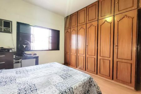 Casa à venda com 400m², 4 quartos e 4 vagasDormitorios