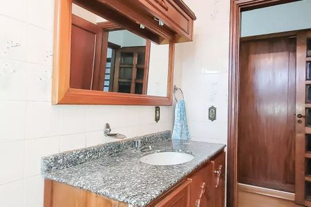 Casa à venda com 400m², 4 quartos e 4 vagasBanheiros