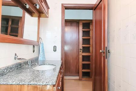 Casa à venda com 400m², 4 quartos e 4 vagasBanheiros