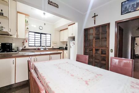 Casa à venda com 400m², 4 quartos e 4 vagasCozinha
