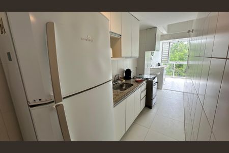 Apartamento à venda com 66m², 2 quartos e 1 vaga Apartamento à venda com 66m², 2 quartos e 1 vagaCozinha