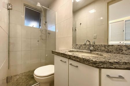 Apartamento para alugar com 90m², 3 quartos e 2 vagasBanheiro da Suíte 1